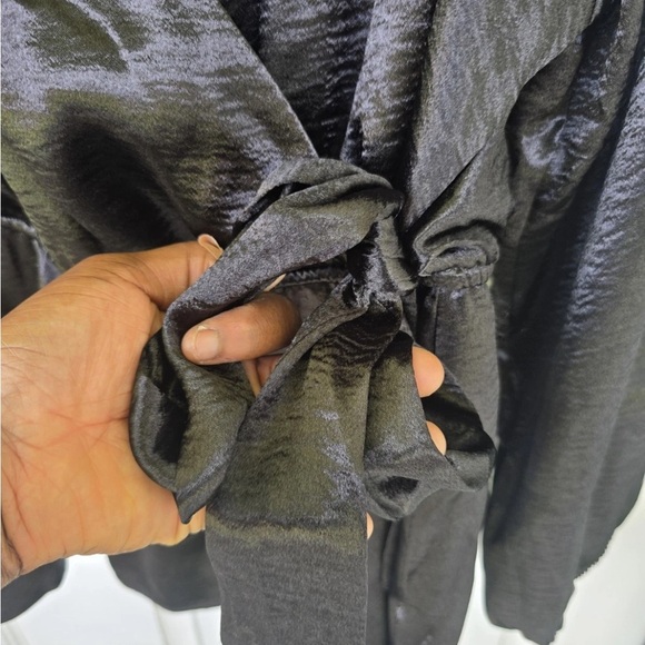 Lane Bryant Black Wrap Satin Blouse 20 Plus Long Sleeve Women Side Tie Normcore - Picture 6 of 11
